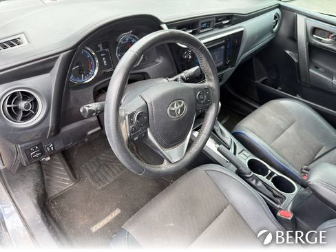 Used 2018 Toyota Corolla SE w/ Carpet Mat Package (TMS) FWD image 14