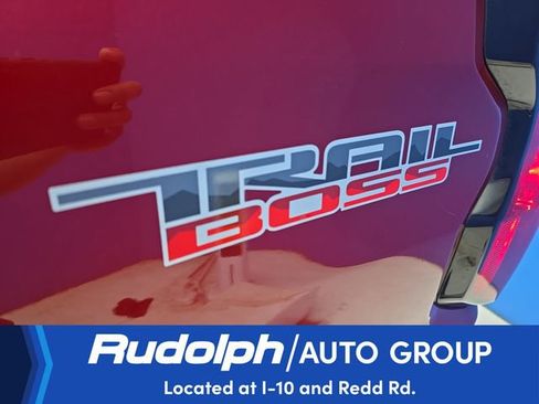 Used 2025 Chevrolet Colorado Trail Boss image 10