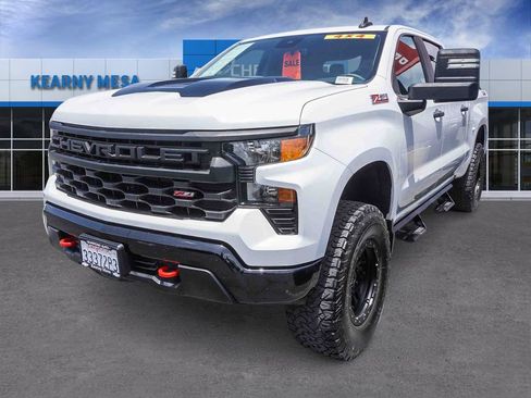 Used 2022 Chevrolet Silverado 1500 Custom Trail Boss AWD/4WD image 3
