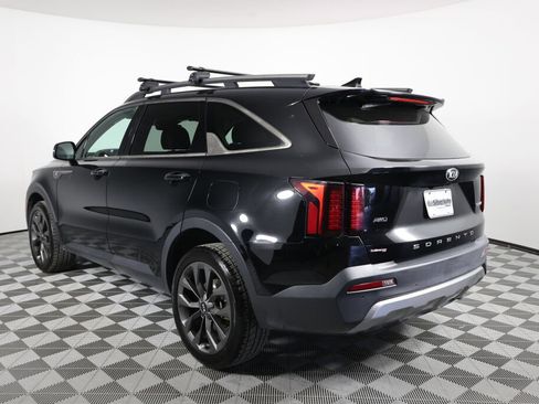 Used 2021 Kia Sorento EX w/ EX AWD X-Line Package image 4