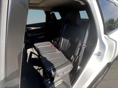 Certified 2026 INFINITI QX60 Luxe w/ Cargo Package AWD/4WD image 21