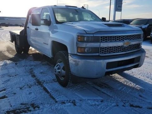Used 2019 Chevrolet Silverado 3500 W/T w/ WT Convenience Package image 3