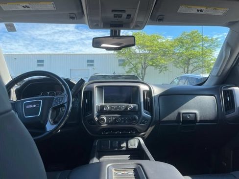 Used 2017 GMC Sierra 1500 SLT AWD/4WD image 3