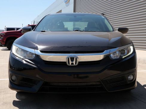Used 2017 Honda Civic EX-L image 4