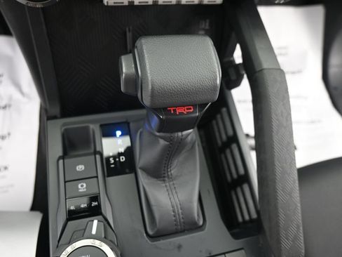 Used 2025 Toyota Tacoma TRD Sport AWD/4WD image 22