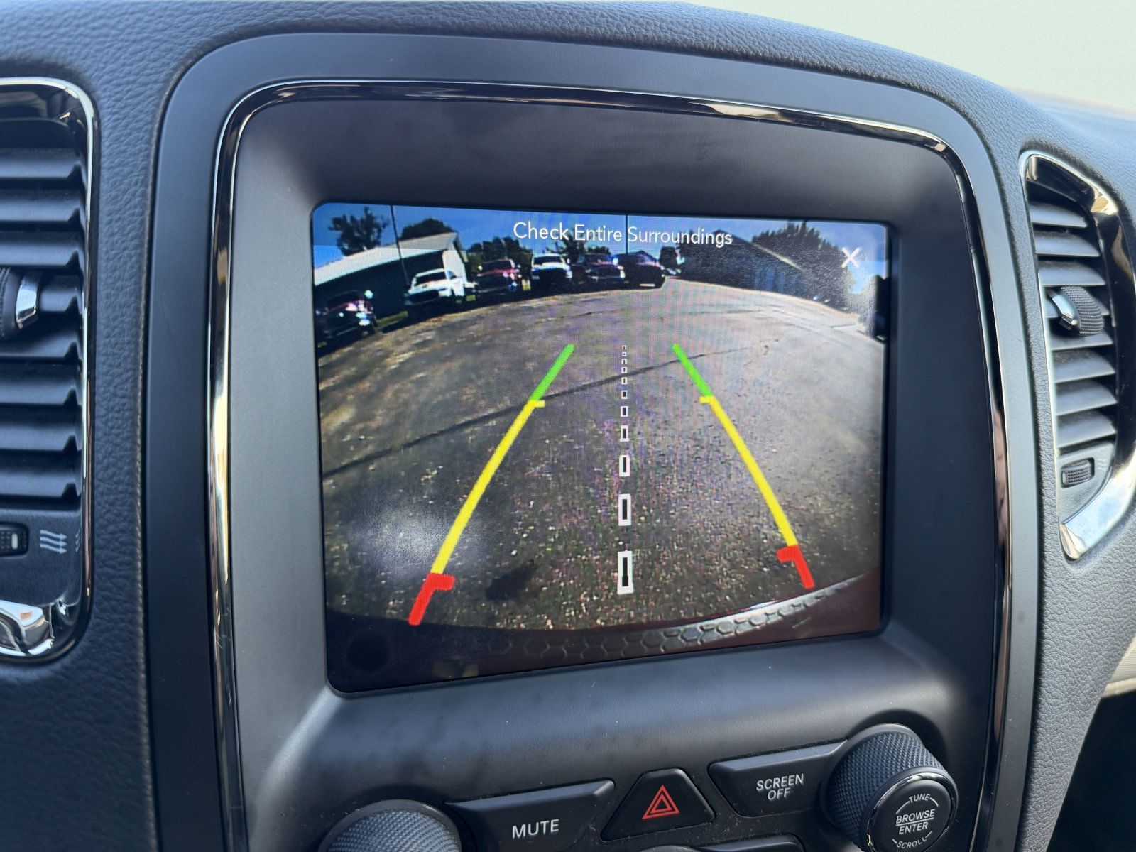Used 2019 Dodge Durango R/T w/ Technology Group AWD/4WD image 29