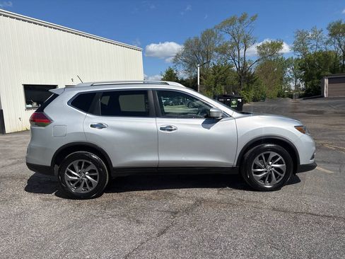 Used 2015 Nissan Rogue SL AWD/4WD image 6