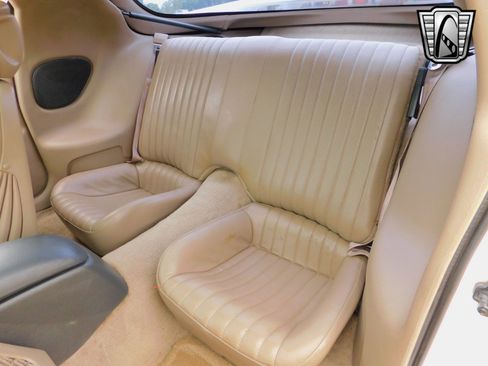 Used 1996 Pontiac Firebird Coupe image 24