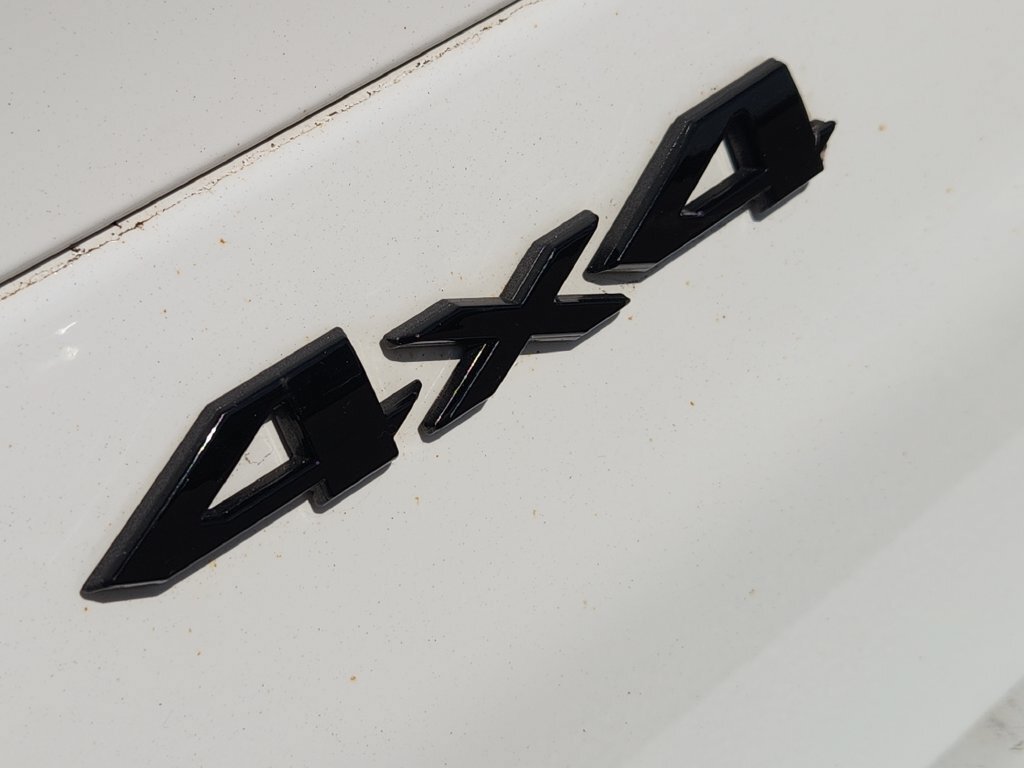Used 2023 Jeep Grand Cherokee L Laredo AWD/4WD image 14