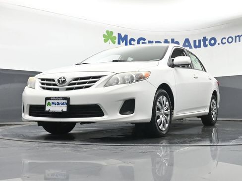 Used 2013 Toyota Corolla LE FWD image 7
