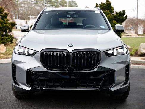 New 2026 BMW X5 xDrive40i w/ M Sport Package AWD/4WD image 13