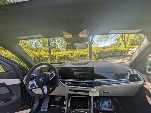 Certified 2025 BMW X5 xDrive50e w/ Executive Package image 19