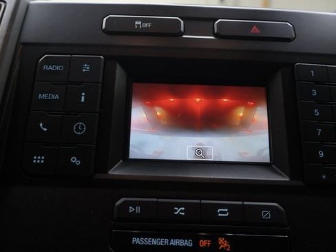 Used 2020 Ford F550 XL w/ Power Equipment Group image 29