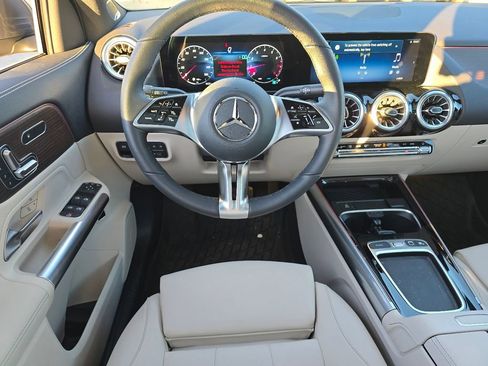 Certified 2026 Mercedes-Benz GLA 250 4MATIC image 28