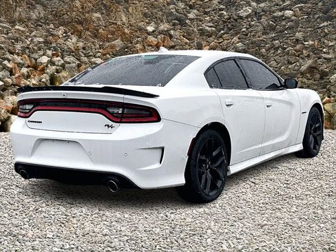 Used 2022 Dodge Charger R/T w/ Blacktop Package image 2