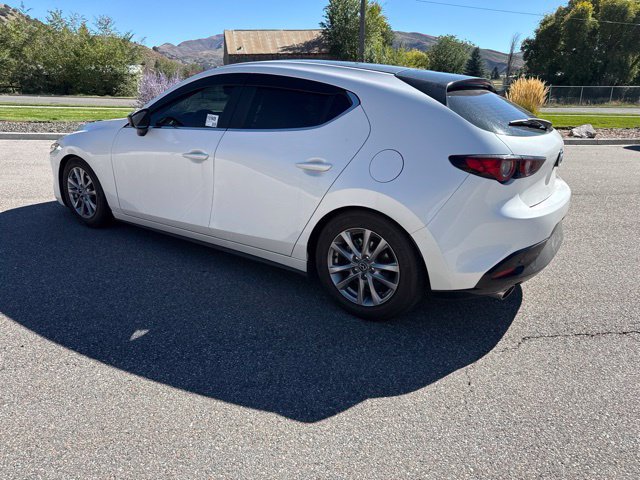 Used 2022 MAZDA MAZDA3 s FWD image 4