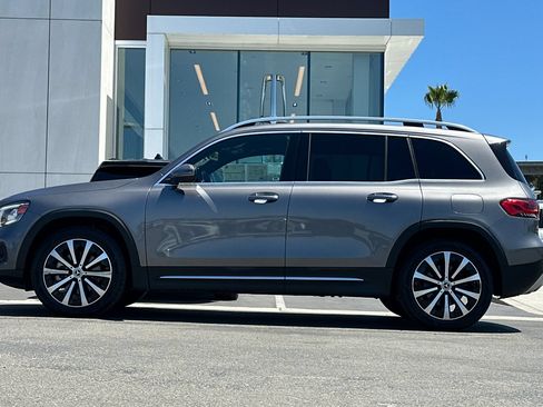 Used 2022 Mercedes-Benz GLB 250 4MATIC image 6