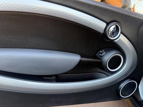 Used 2010 MINI Cooper S image 13