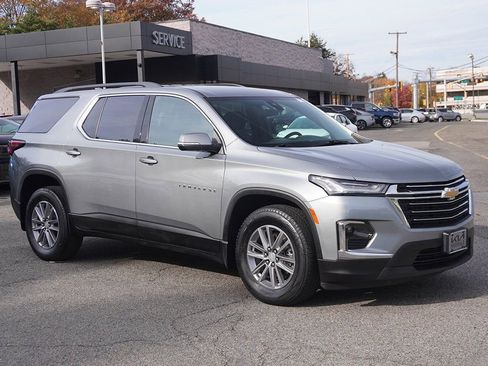 Used 2023 Chevrolet Traverse LT w/ LPO, Floor Liner Package image 63