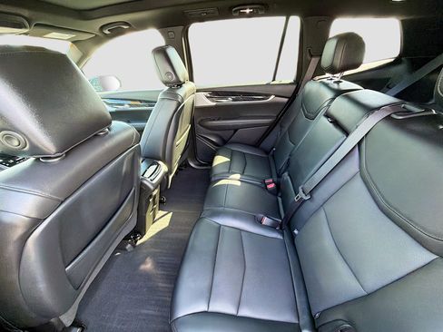Used 2024 Cadillac XT6 Premium Luxury FWD image 25