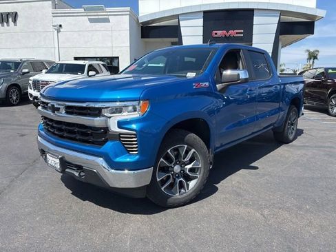 Used 2023 Chevrolet Silverado 1500 LT AWD/4WD image 1