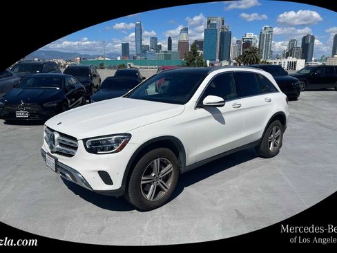 Used 2022 Mercedes-Benz GLC 300 4MATIC image 1