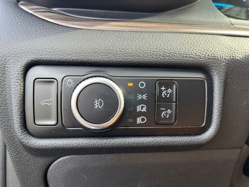 Used 2023 Ford Explorer Limited image 20