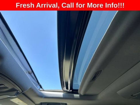 Used 2017 GMC Yukon Denali w/ Open Road Package AWD/4WD image 9