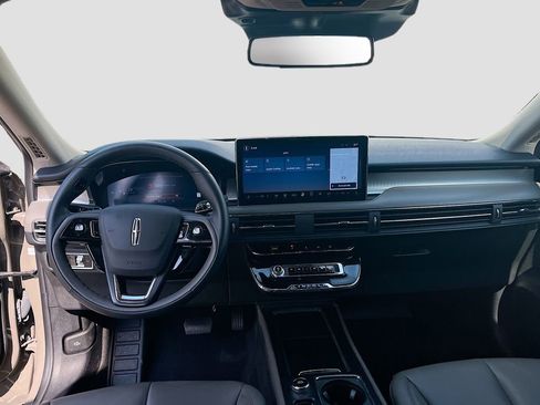 Used 2025 Lincoln Corsair FWD image 22