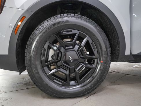 Used 2024 Kia Sorento SX Prestige AWD/4WD image 32