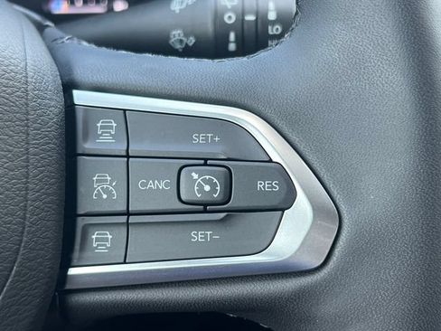 Used 2025 Jeep Compass Limited w/ Elite Group AWD/4WD image 20