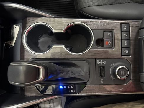 Used 2020 Toyota Highlander Limited image 40