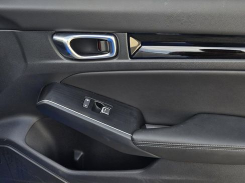 Used 2024 Honda Civic Sport Touring image 8