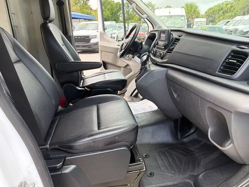 Used 2022 Ford Transit 350 DRW RWD image 25