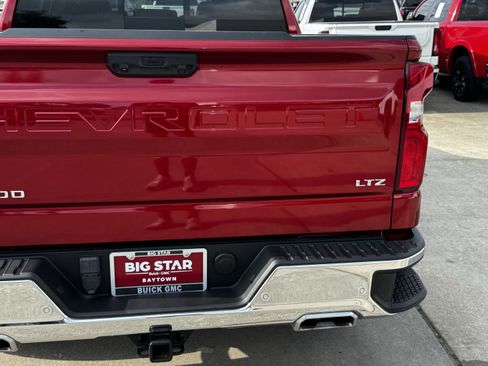 Used 2024 Chevrolet Silverado 1500 LTZ AWD/4WD image 10
