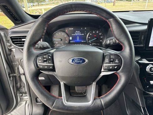 Used 2022 Ford Explorer ST-Line w/ Class IV Trailer Tow Package RWD image 33