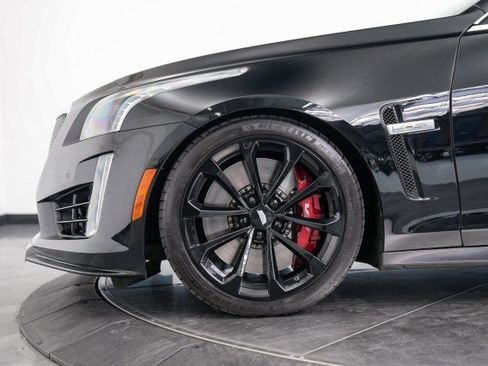 Used 2017 Cadillac CTS V w/ Luxury Package image 19