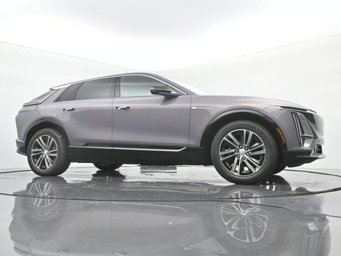 New 2026 Cadillac Lyriq Luxury image 21