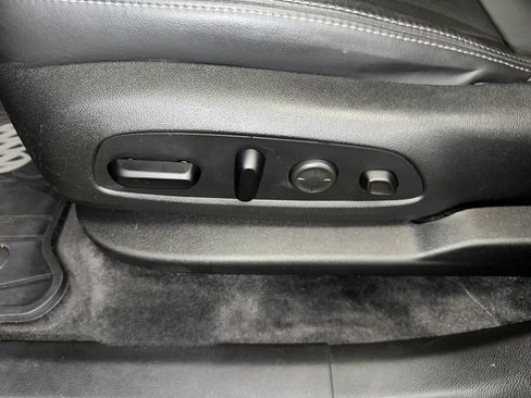 Used 2020 Buick Enclave Avenir w/ Avenir Technology Package AWD/4WD image 3