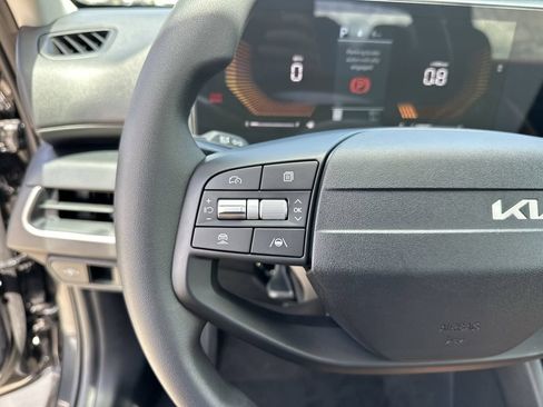 New 2026 Kia K4 FWD image 25