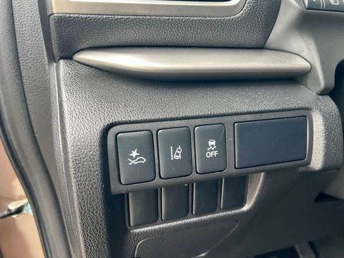 Used 2020 Mitsubishi Eclipse Cross SE image 12