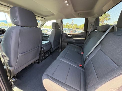 Used 2025 Chevrolet Silverado 1500 LT AWD/4WD image 15