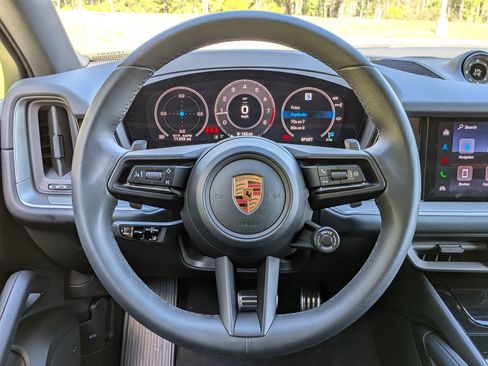 Used 2026 Porsche Cayenne S AWD/4WD image 7