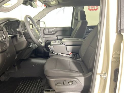 New 2026 Chevrolet Silverado 1500 Custom w/ LPO, Dark Essentials Package RWD image 9