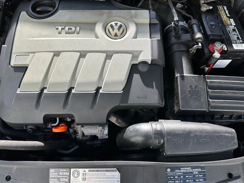 Used 2011 Volkswagen Golf TDI image 22