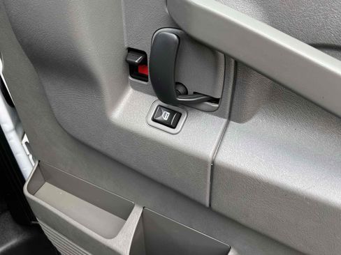 Used 2018 Chevrolet Express 3500 LT w/ LT Preferred Equipment Group image 18