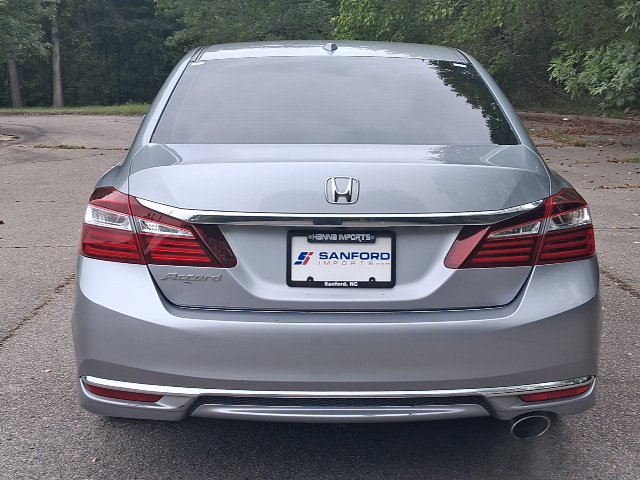 Used 2017 Honda Accord EX image 4