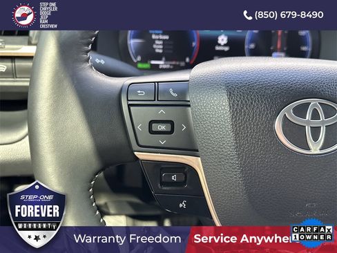 Used 2025 Toyota Crown XLE image 28