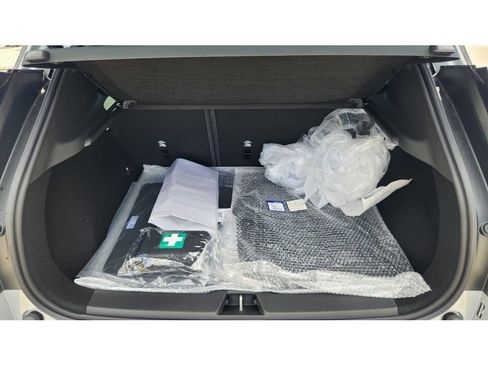 New 2026 Volvo EX30 Ultra w/ Protection Package Premier image 13