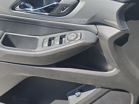 Used 2021 Chevrolet Traverse RS image 32